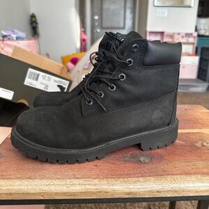 Timberland Classic Black Nubuck Boots
